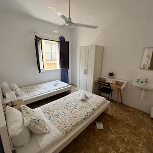 rezervați aici