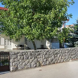 Gaj Apartman Malinska