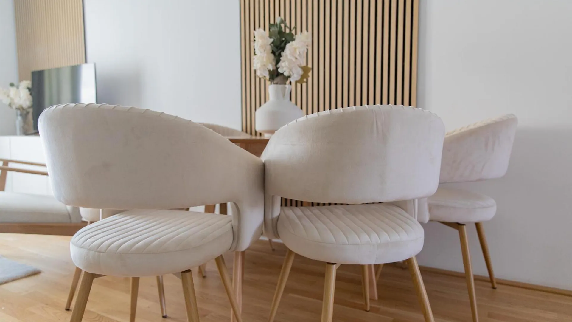 Stylish Apartments - 3 Min To U1 Kagraner Platz Vienna 0*,  Austria