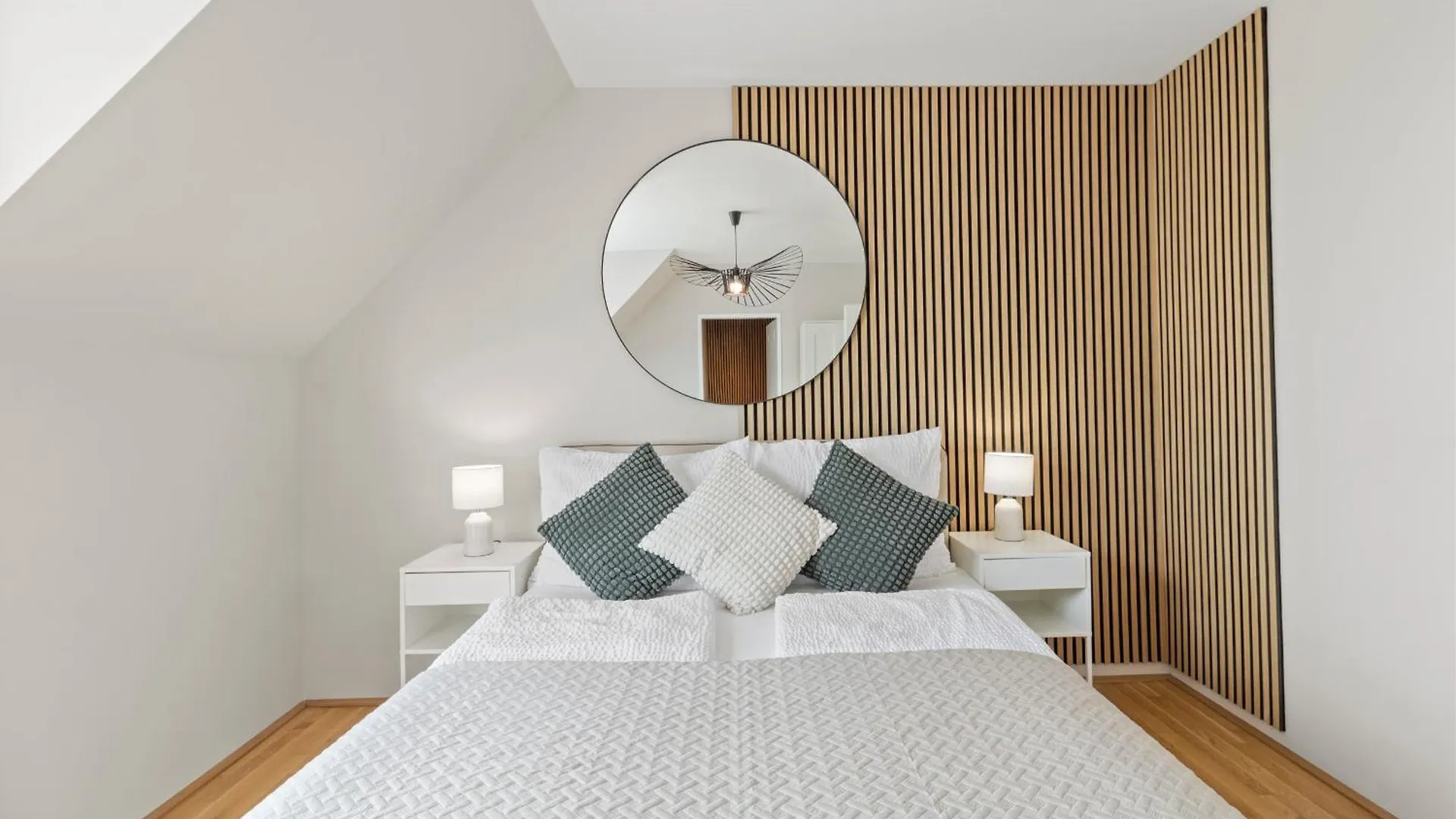 וינה Stylish Apartments - 3 Min To U1 Kagraner Platz